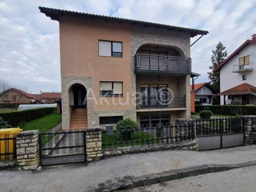 Haus zum Kauf 495.000 € 9 Zimmer 490 m² Zagreb