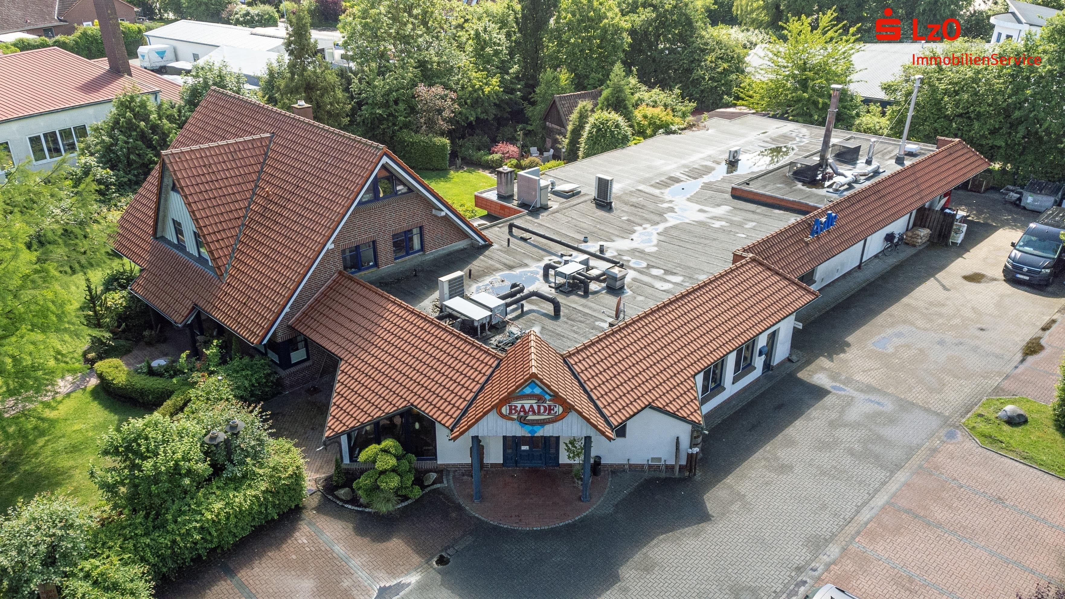 Einfamilienhaus zum Kauf 900.000 € 13 Zimmer 179 m²<br/>Wohnfläche 3.588 m²<br/>Grundstück Wiefelstede Wiefelstede 26215