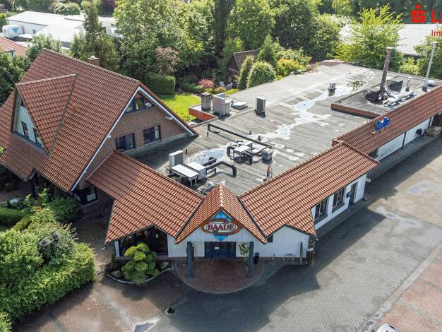 Einfamilienhaus zum Kauf 13 Zimmer 179 m² 3.588 m² Grundstück Wiefelstede 26215