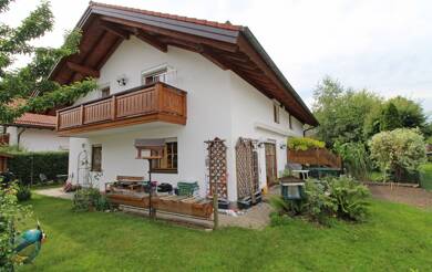 Doppelhaushälfte zur Miete 1.800 € 4 Zimmer 115 m² 270 m² Grundstück frei ab 01.07.2025 Weilheim Weilheim 82362