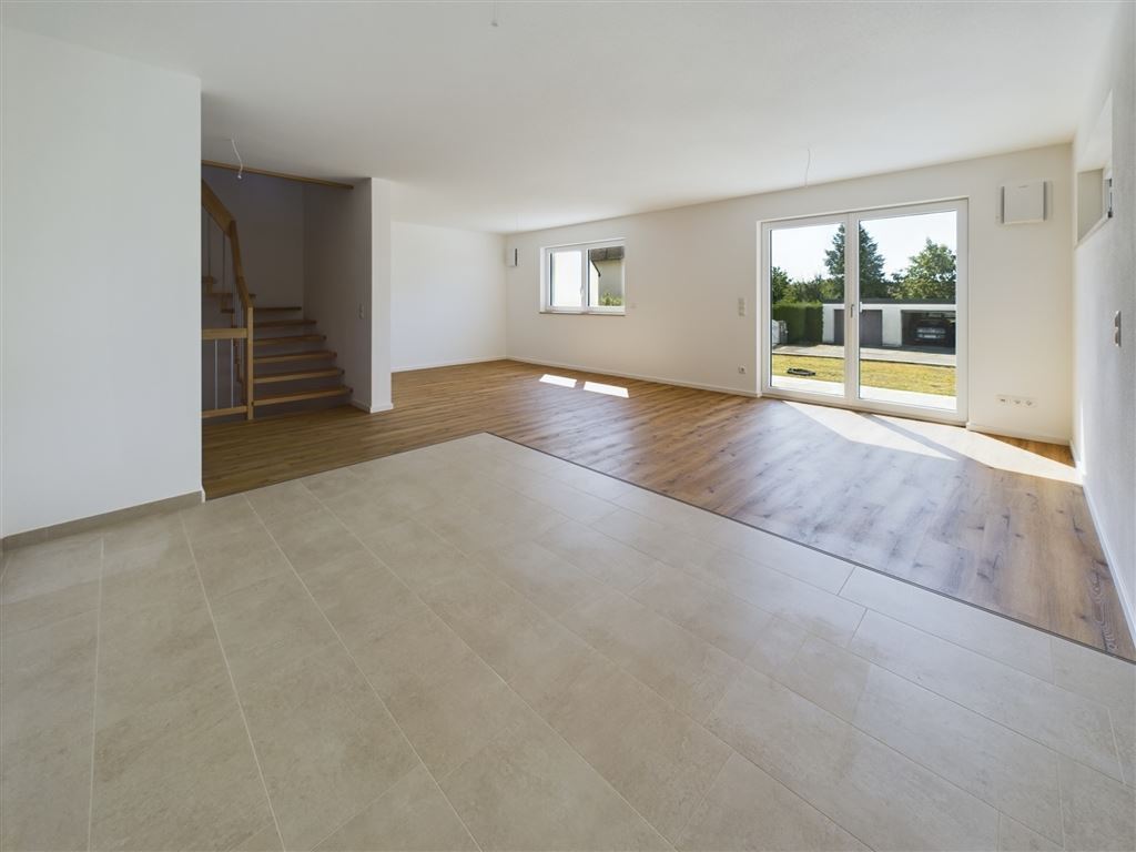 Doppelhaushälfte zum Kauf 815.000 € 5,5 Zimmer 196,3 m²<br/>Wohnfläche 377 m²<br/>Grundstück Nandlstadt Nandlstadt 85405