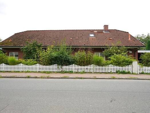 Einfamilienhaus zum Kauf 650.000 € 7 Zimmer 205 m² 800 m² Grundstück Hoisdorf Hoisdorf 22955