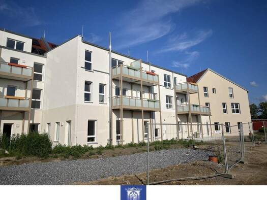 Wohnung zur Miete 695 € 2 Zimmer 65,3 m² Arnsdorf 01477