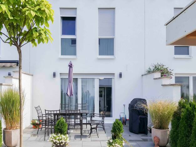 Reihenmittelhaus zum Kauf 749.000 € 6 Zimmer 150 m² 225 m² Grundstück frei ab sofort Erbenheim Wiesbaden 65205