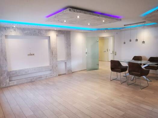 Wohnung zur Miete 1.000 € 3 Zimmer 100 m² 1. Geschoss frei ab sofort Schillerstr. 3 Bad Mergentheim Bad Mergentheim 97980