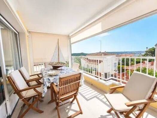 Wohnung zum Kauf 650.000 € 4 Zimmer 140 m² 2. Geschoss Neighbourhood: Tanques Del Carme-Fort De L'Eau Maó 07701