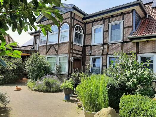 Mehrfamilienhaus zum Kauf 337.500 € 12 Zimmer 400 m² 1.200 m² Grundstück Hanum Jübar 38489