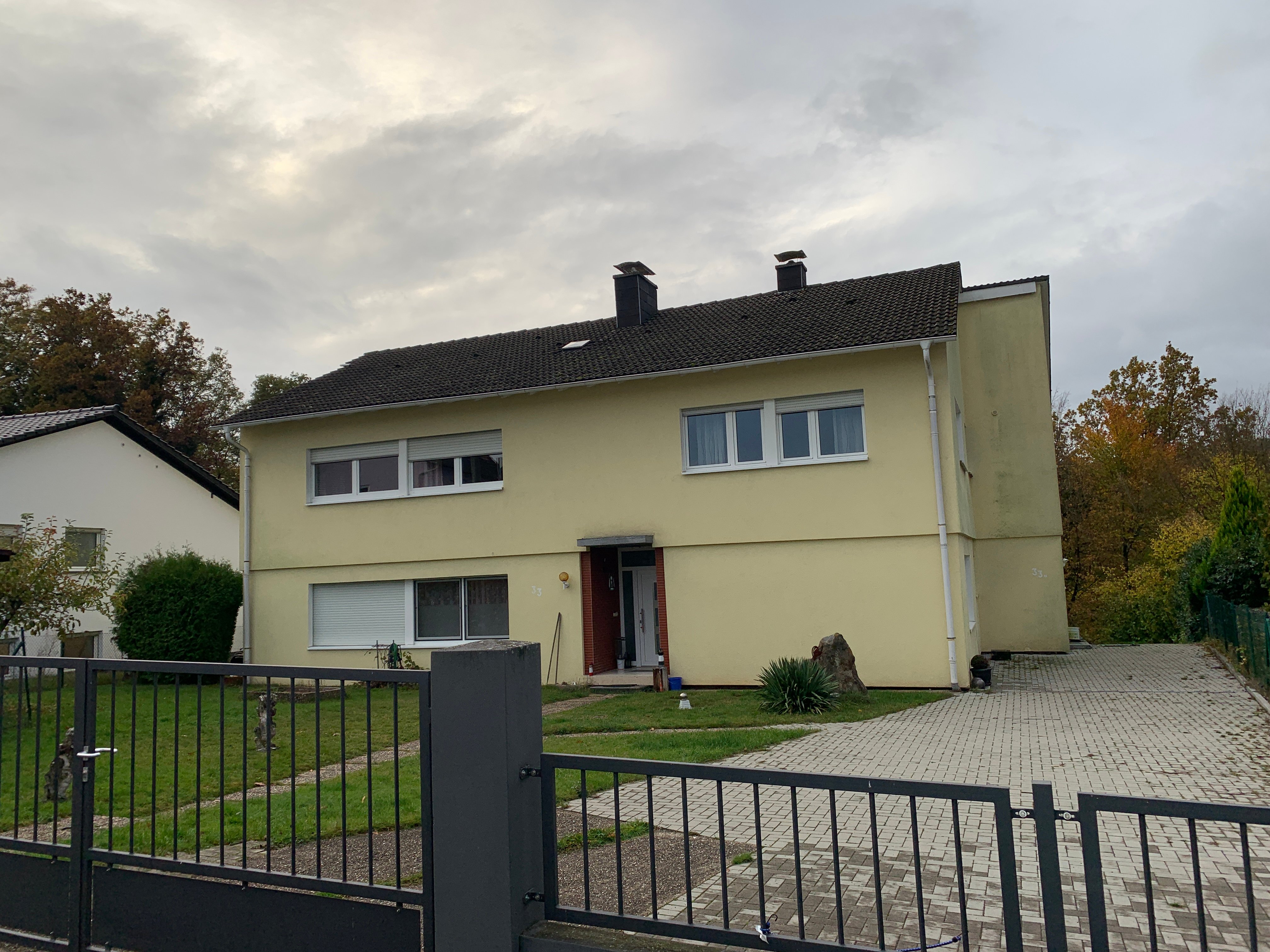 Mehrfamilienhaus zum Kauf 475.000 € 18 Zimmer 400 m²<br/>Wohnfläche 1.201 m²<br/>Grundstück ab sofort<br/>Verfügbarkeit Fabrikstr. 33 u. 33a Lemberg Lemberg 66969