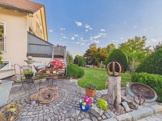 Mehrfamilienhaus zum Kauf als Kapitalanlage geeignet 699.900 € 9 Zimmer 316 m² 736 m² Grundstück Freising Freising 85354