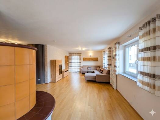 Einfamilienhaus zum Kauf 564.000 € 7 Zimmer 225 m² 590 m² Grundstück Löffelstelzen Bad Mergentheim 97980