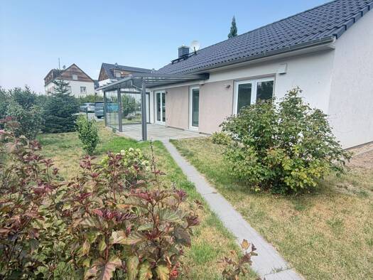 Bungalow zum Kauf provisionsfrei 465.000 € 3 Zimmer 74 m² 545 m² Grundstück frei ab sofort Radebeul 01445