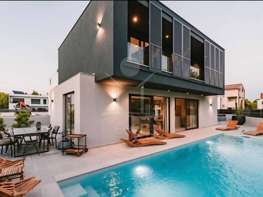 Villa zum Kauf 800.000 € 5 Zimmer 200 m² 390 m² Grundstück Srima