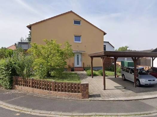 Mehrfamilienhaus zum Kauf provisionsfrei 595.000 € 10 Zimmer 236 m² 596 m² Grundstück Klettenbergstraße 11 Buchbrunn 97320
