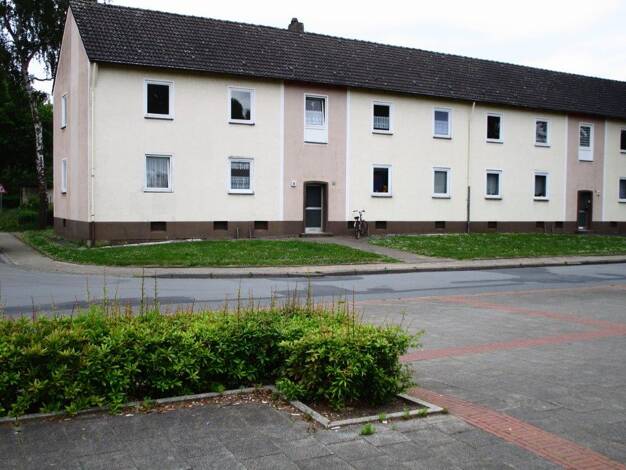 Wohnung zur Miete 437 € 3,5 Zimmer 52,2 m² 1. Geschoss frei ab 01.10.2025 Schlesierstraße 30 Möllen Voerde 46562