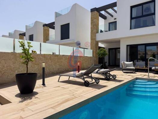 Villa zum Kauf 790.000 € 5 Zimmer 194 m² 155 m² Grundstück Calle Torre 10093 Orihuela 03189