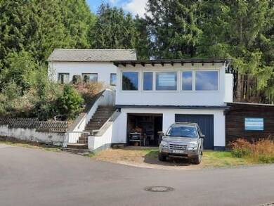 Einfamilienhaus zum Kauf 119.000 € 5 Zimmer 175 m² 890 m² Grundstück frei ab sofort Schulstr. 51 Dahlem Dahlem 53949