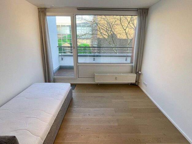 Studio zur Miete 610 € 1 Zimmer 22 m² 5. Geschoss frei ab 15.03.2026 Altstadt-Süd Köln 50676