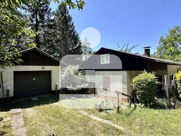 Haus zum Kauf 60.000 € 2,5 Zimmer 45 m² 1.894 m² Grundstück Hohenburg Hohenburg 92277