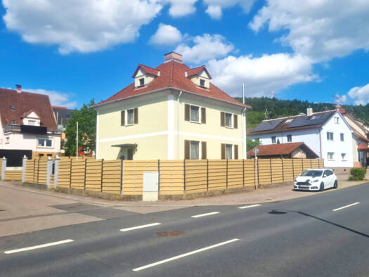 Stadthaus zum Kauf 465.000 € 5,5 Zimmer 168 m² 781 m² Grundstück Neckarzimmern 74865