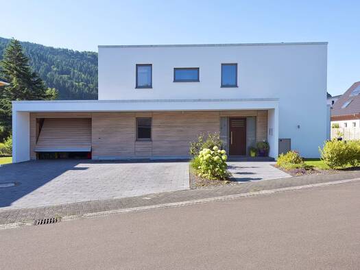 Haus zum Kauf - Erstbezug provisionsfrei 758.000 € 6,5 Zimmer 160 m² 401 m² Grundstück frei ab 01.03.2027 Bräunlingen Bräunlingen 78199