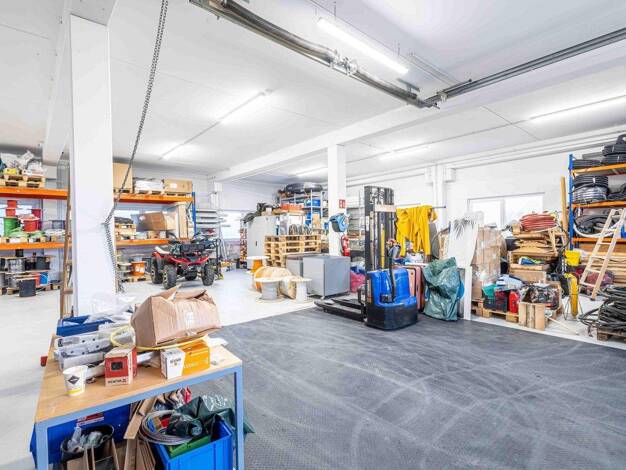 Lagerhalle zum Kauf 1.690.000 € 1.177 m² Lagerfläche Hertmannsweiler Winnenden 71364