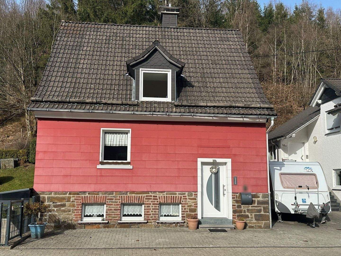 Immobilie in Bad Laasphe - Charmantes Einfamilienhaus mit Garten - Bild 2