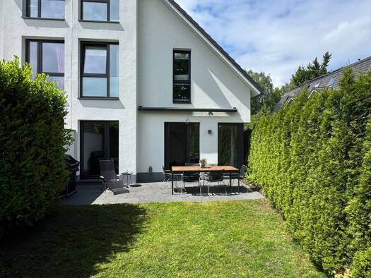 Doppelhaushälfte zum Kauf 795.000 € 4,5 Zimmer 129 m² 219 m² Grundstück frei ab 01.11.2026 Sasel Hamburg 22395