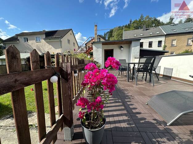 Mehrfamilienhaus zum Kauf 179.000 € 10 Zimmer 185 m² 560 m² Grundstück Schönheide 08304