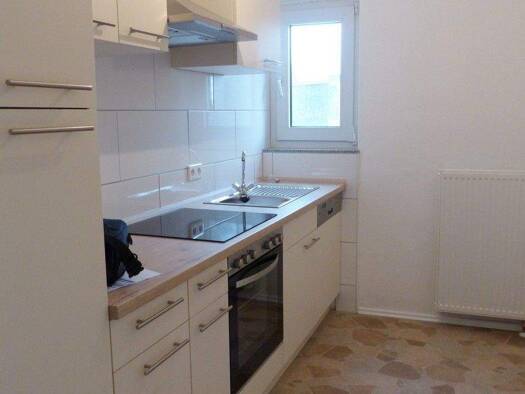 Wohnung zur Miete 570 € 3 Zimmer 58,9 m² 2. Geschoss frei ab sofort Waldstr. 6 - 2. OG re. Innen Remscheid 42853