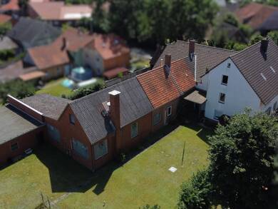 Haus zum Kauf 220.000 € 10 Zimmer 238 m² 1.707 m² Grundstück frei ab sofort Eddesse Edemissen 31234