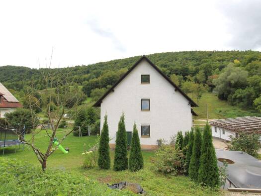 Einfamilienhaus zum Kauf 479.000 € 4 Zimmer 143 m² 2.300 m² Grundstück Urspring Pretzfeld 91362