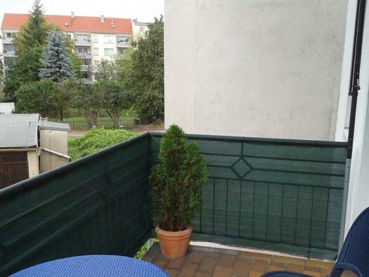 Wohnung zur Miete 300 € 2 Zimmer 44,9 m² frei ab sofort Carl-Maria-von-Weber-Straße 8 Innenstadt Dessau-Roßlau 06844