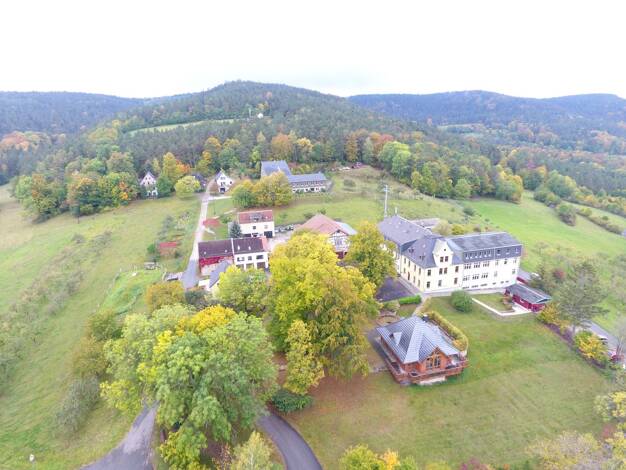 Mehrfamilienhaus zum Kauf provisionsfrei 60 Zimmer 651 m² 241.174 m² Grundstück Schaala Rudolstadt 07407