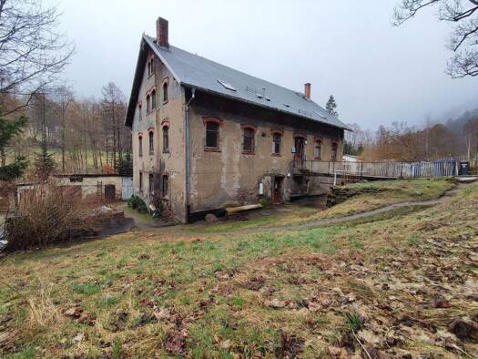 Mehrfamilienhaus zum Kauf 89.000 € 20 Zimmer 440 m² 3.190 m² Grundstück frei ab sofort Rittersgrün Breitenbrunn/Erzgebirge 08359
