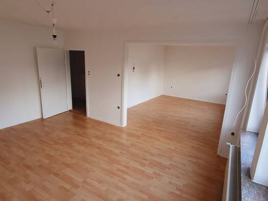 WG-Zimmer zur Miete 1.100 € 4 Zimmer 100 m² frei ab sofort Nordshausen Kassel 34132
