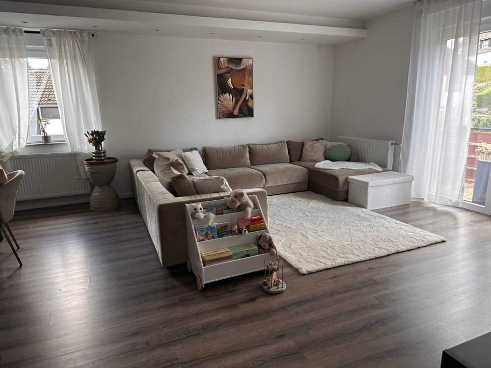 Wohnung zur Miete 1.275 € 4 Zimmer 148 m²<br/>Wohnfläche 01.12.2024<br/>Verfügbarkeit Höhr-Grenzhausen 56203