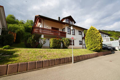 Mehrfamilienhaus zum Kauf 598.000 € 7,5 Zimmer 237 m² 904 m² Grundstück Nendingen Tuttlingen 78532