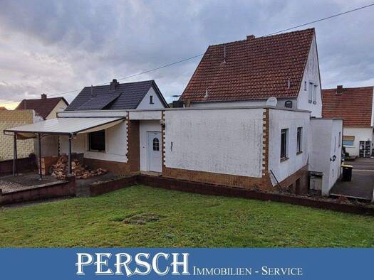 Mehrfamilienhaus zum Kauf 165.000 € 10 Zimmer 169 m² 593 m² Grundstück frei ab sofort Furschweiler Namborn 66640