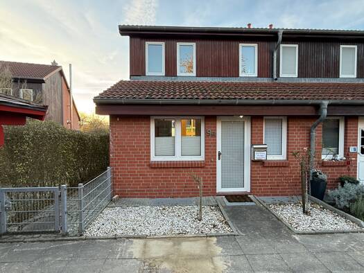 Reihenhaus zur Miete 1.400 € 5 Zimmer 110 m² 380 m² Grundstück frei ab 14.02.2026 Amboßweg 9 a Schönkirchen 24232