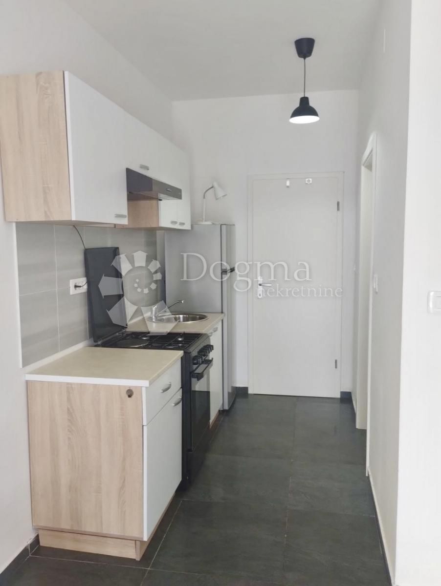 Wohnung zum Kauf 115.000 € 2 Zimmer 28 m²<br/>Wohnfläche Kostrena