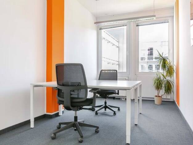 Bürofläche zur Miete provisionsfrei 659 € 50 m² Bürofläche teilbar von 10 m² bis 50 m² Kronstadter Str. 4 Bogenhausen München 81677