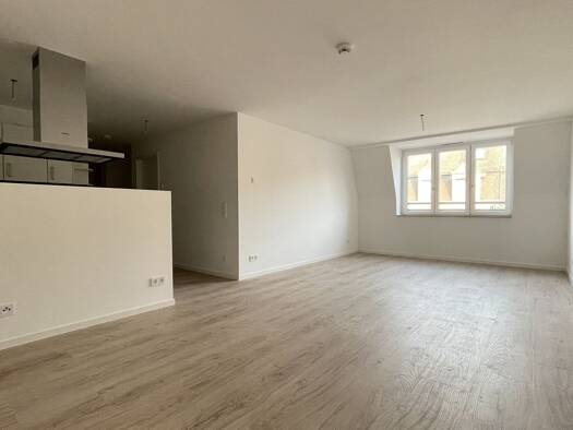 Wohnung zur Miete 1.049 € 3 Zimmer 73,4 m² 5. Geschoss Friedensstraße Leipziger Vorstadt Ortsamtsbereich Neustadt 01097