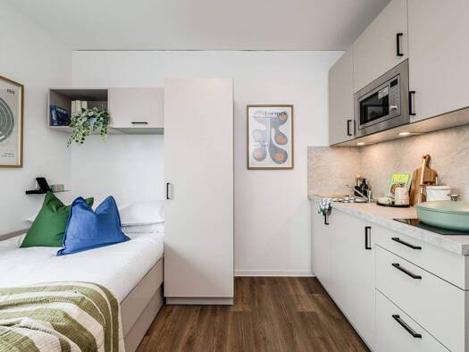 Wohnung zur Miete 890 € 1 Zimmer 16 m² Ontarioseestraße 32 Friedrichsfelde Lichtenberg 10319