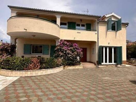 Haus zum Kauf 650.000 € 6 Zimmer 270 m² Šibenik