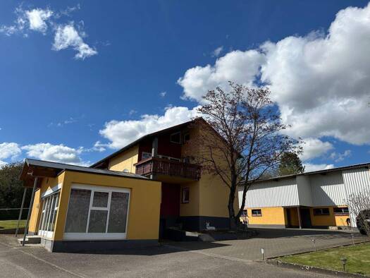 Haus zum Kauf 1.190.000 € 11 Zimmer 277,6 m² 8.350 m² Grundstück Tutschfelden Herbolzheim 79336