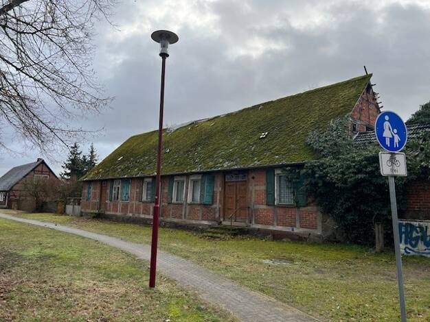 Einfamilienhaus zum Kauf 25.000 € 7 Zimmer 200 m² 1.326 m² Grundstück Perleberg 19348