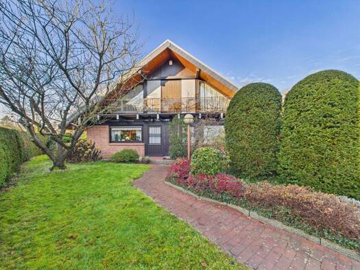 Einfamilienhaus zum Kauf 740.000 € 8 Zimmer 210 m² 752 m² Grundstück Großburgwedel Burgwedel 30938