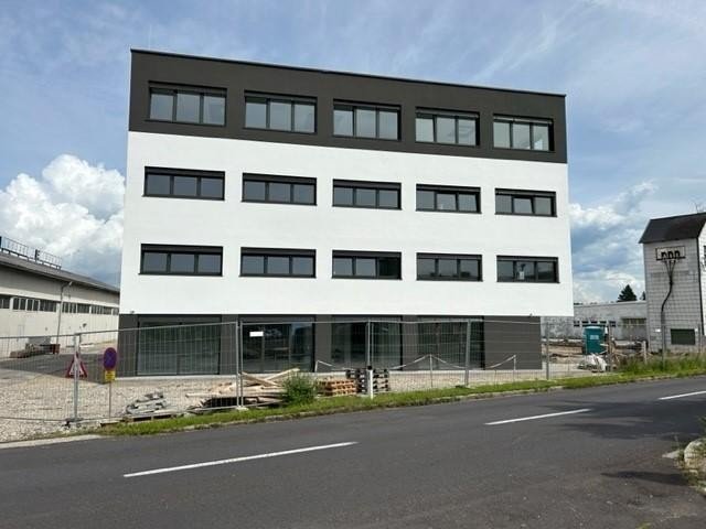 Praxis zur Miete 2.337,21 € 180,4 m²<br/>Bürofläche Pasching 4061