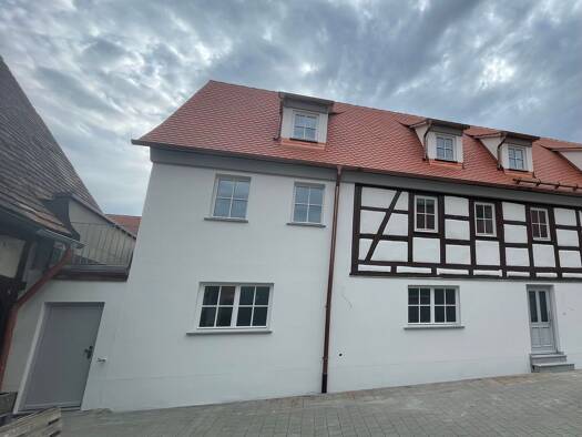 Doppelhaushälfte zur Miete 1.600 € 5 Zimmer 165 m² frei ab 01.10.2026 Neuhof Neuhof a.d.Zenn 90616