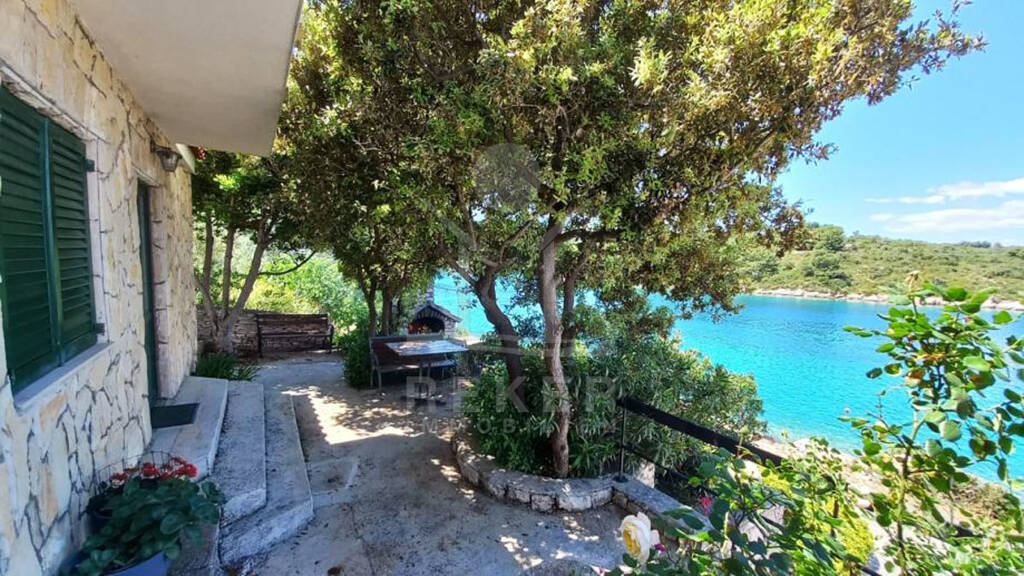 Einfamilienhaus zum Kauf 895.000 € 4 Zimmer 367 m² 611 m² Grundstück Solta